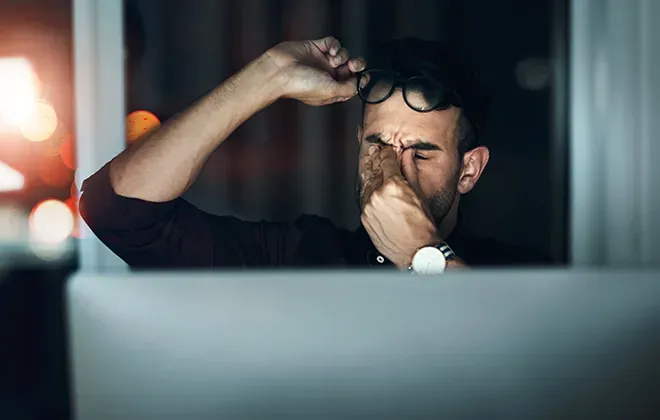 Компьютерный зрительный синдром: как защитить зрение в эпоху гаджетов