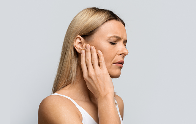 Что такое отомикоз и как избавиться от зуда в ушах