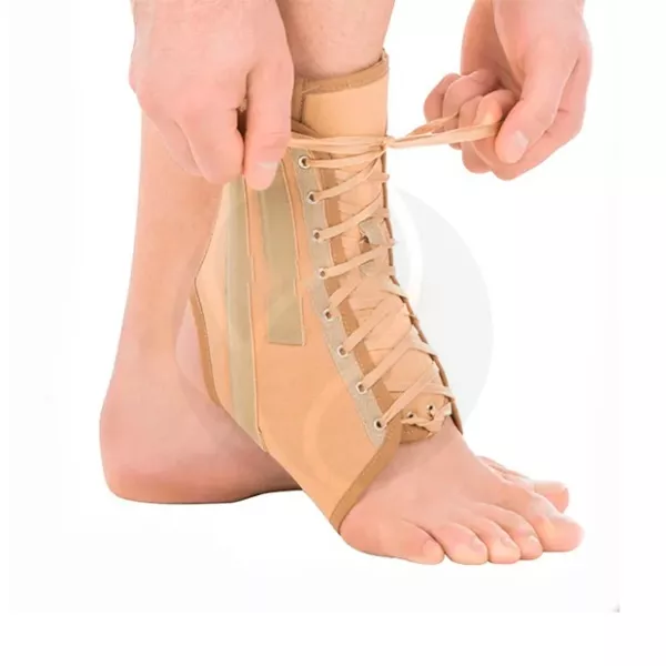 Trives бандаж на голеностопный сустав на шнуровке Т.46.18, р.S бежевый