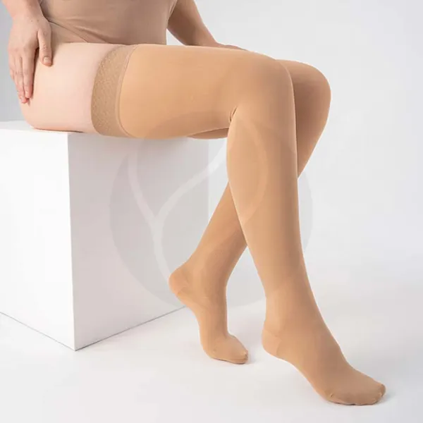 Изображение товара Компрессионные чулки Trives 1 класс бежевые, длина стандартная, для профилактики и лечения варикоза